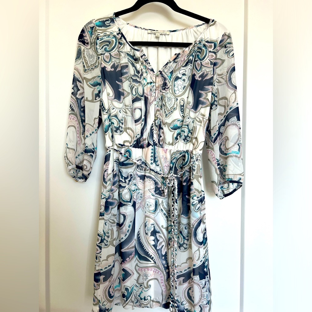 Women’s dress